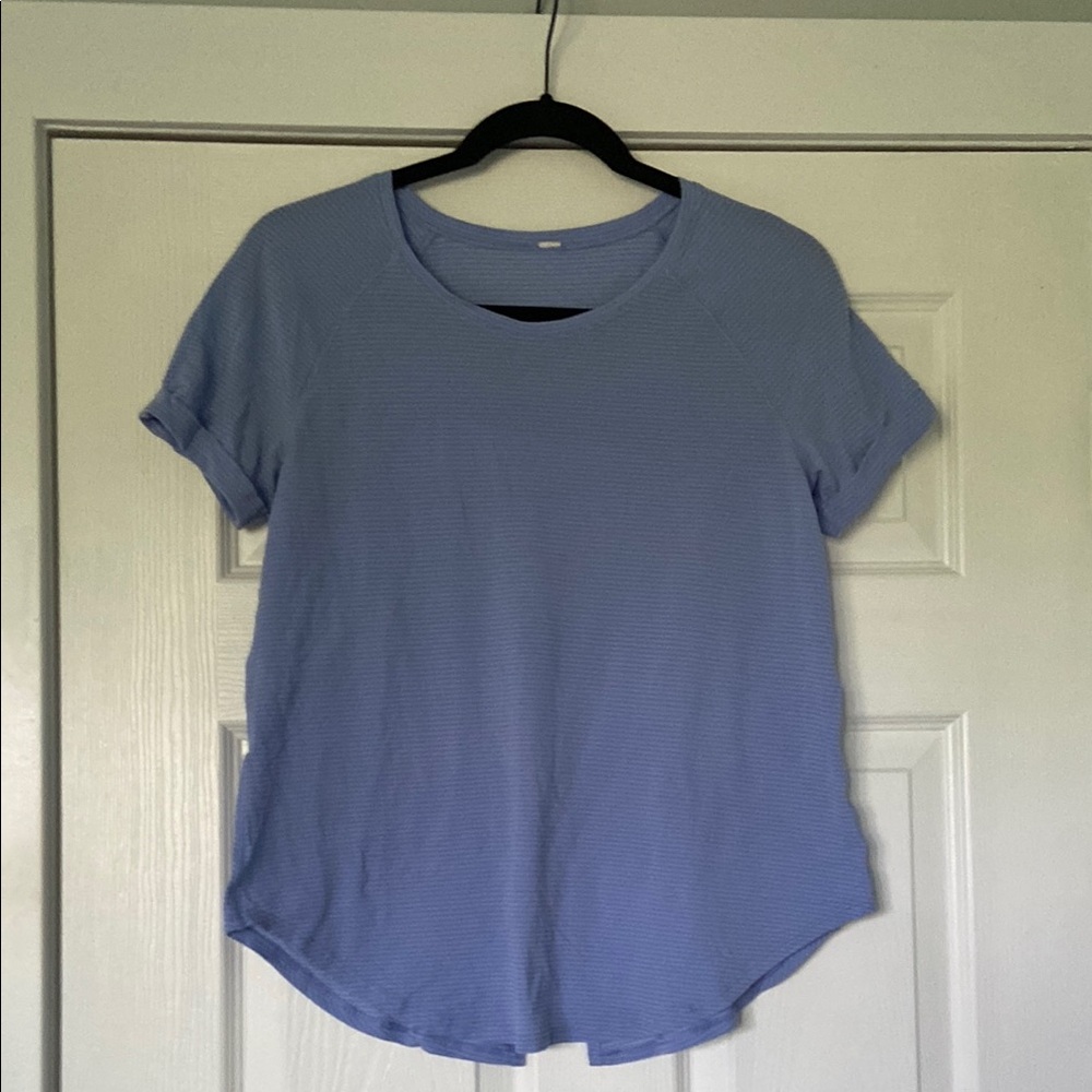Lululemon Womens Short Sleeve Open Back Tee Size S/ M/ Activewear shirt